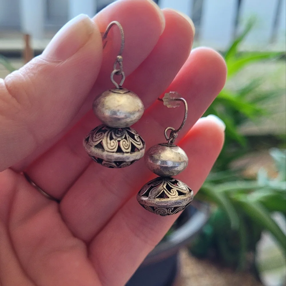 Vtg Silver Toned Stacked Bead Dangle Earrings